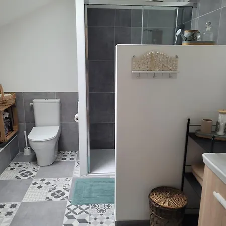 Les Volets Bleus * Pointis-Inard