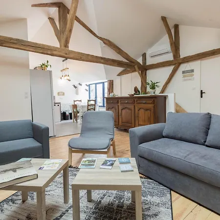 Holiday home Les Volets Bleus *